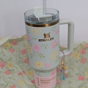 NEW STANLETY cup 40 oz Easter Quencher Flowstate Tumbler Spring Blossoms 2026
